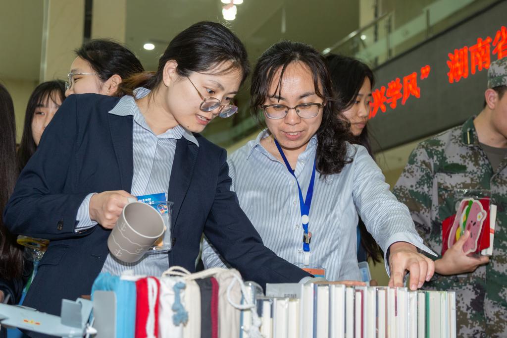 日韩精品亚洲电影天堂
