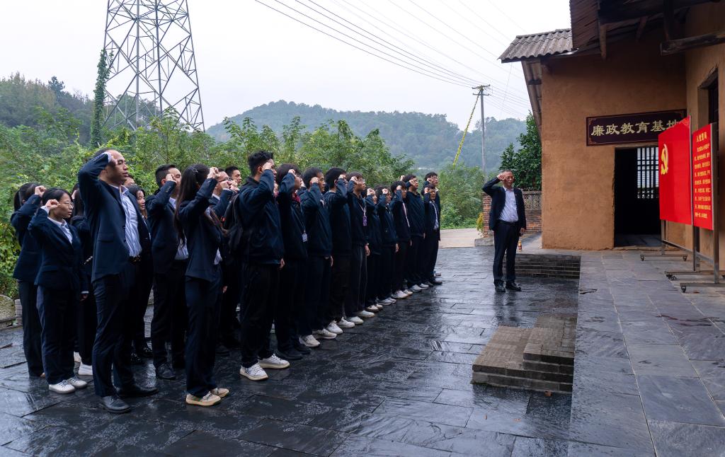 日韩精品亚洲电影天堂