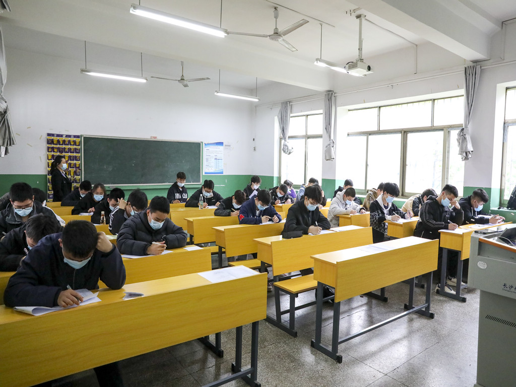 日韩精品亚洲电影天堂