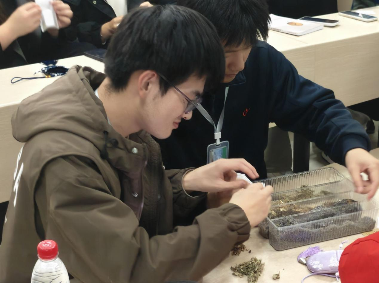 日韩精品亚洲电影天堂