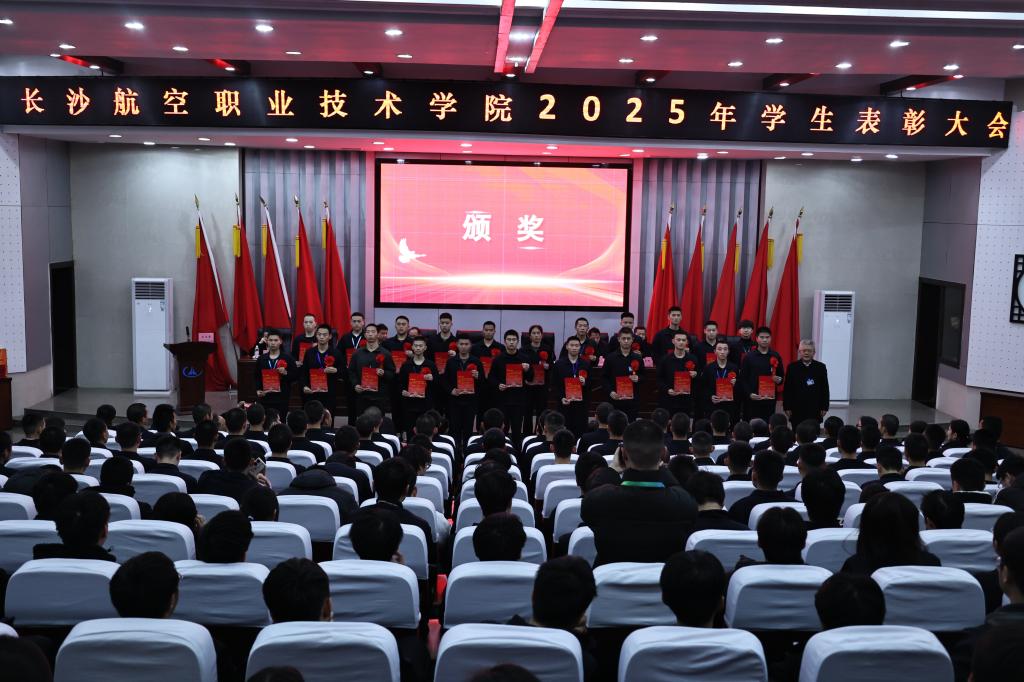 日韩精品亚洲电影天堂