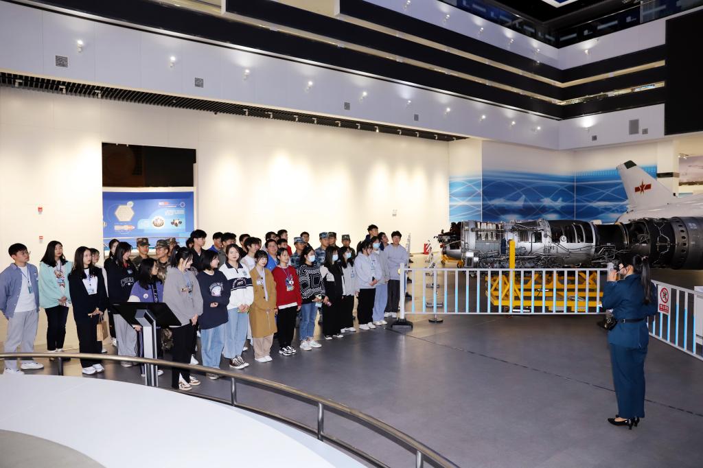 日韩精品亚洲电影天堂