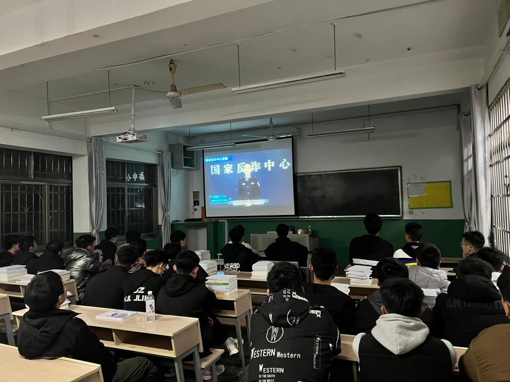日韩精品亚洲电影天堂