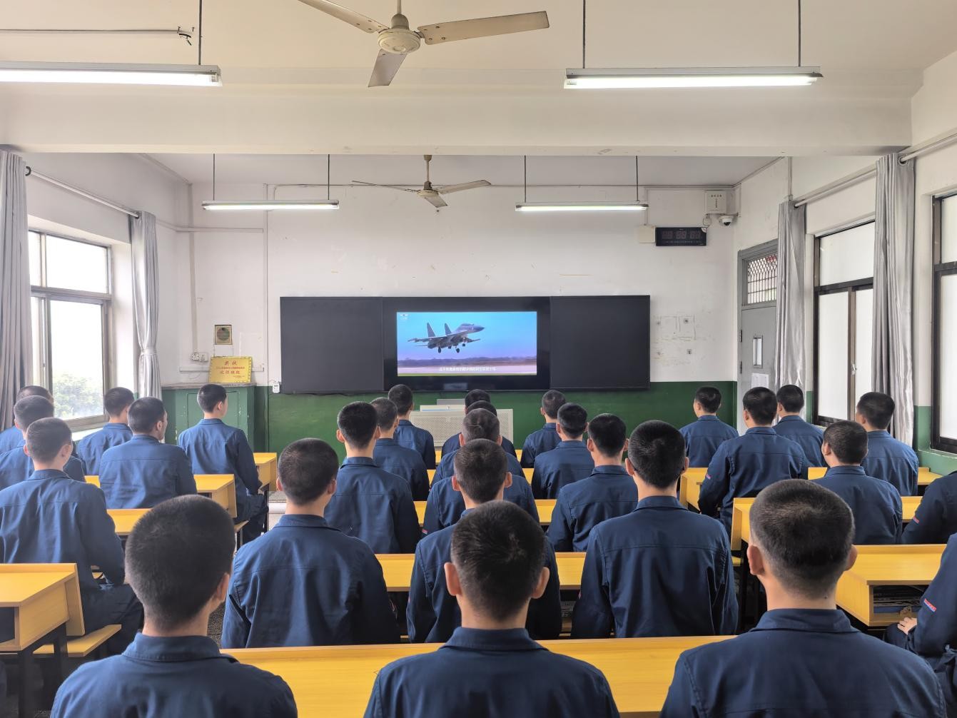 日韩精品亚洲电影天堂