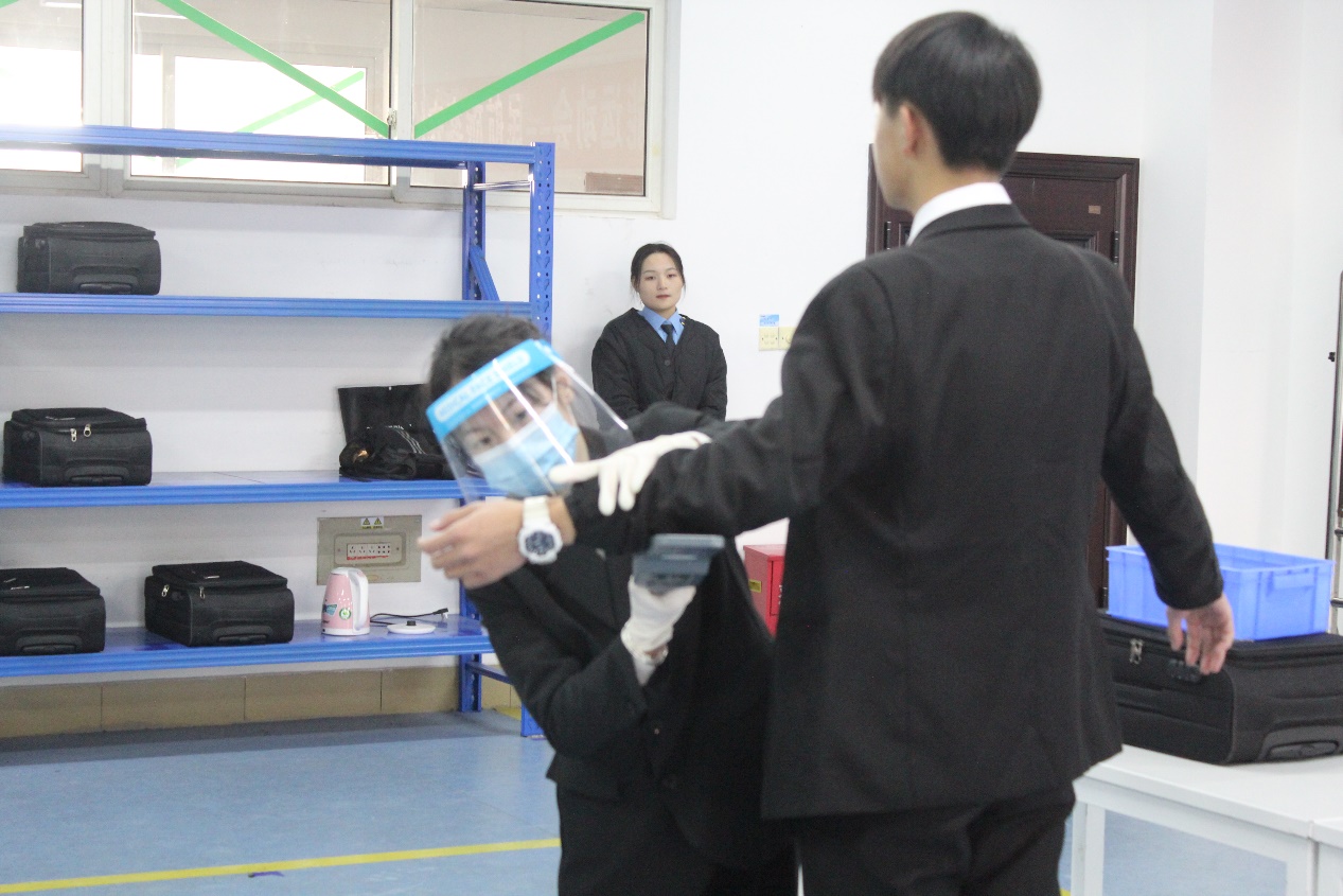 日韩精品亚洲电影天堂