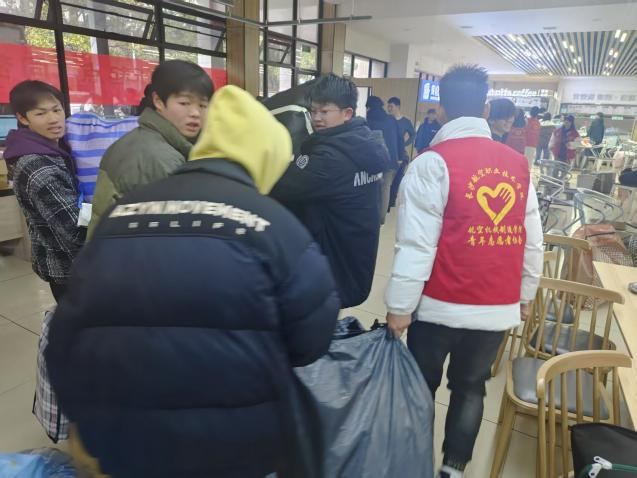 日韩精品亚洲电影天堂