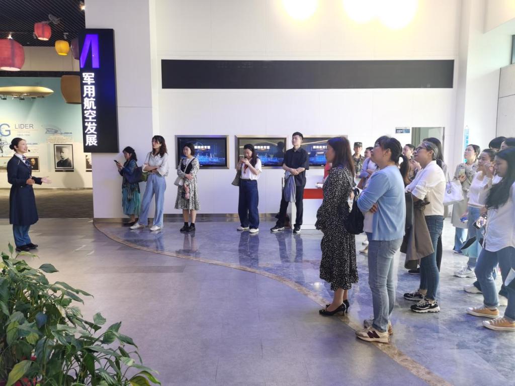 日韩精品亚洲电影天堂