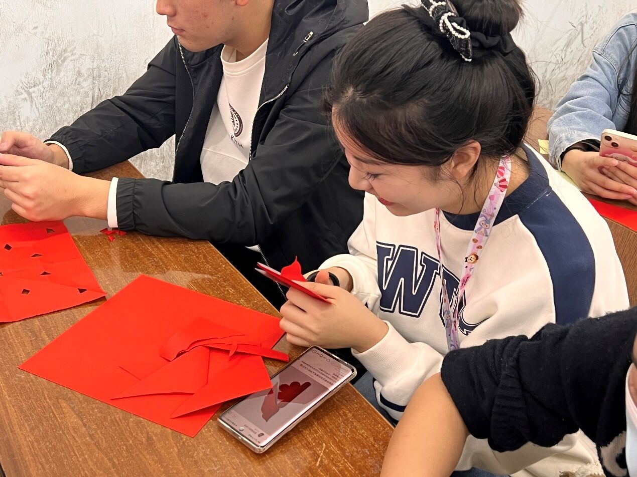 日韩精品亚洲电影天堂