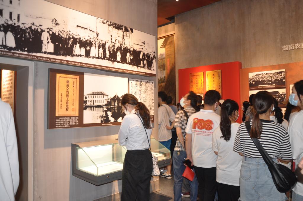 日韩精品亚洲电影天堂