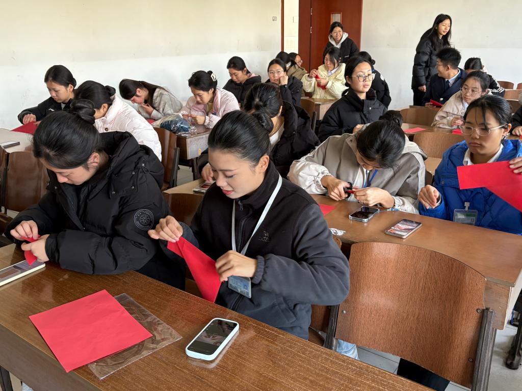 日韩精品亚洲电影天堂