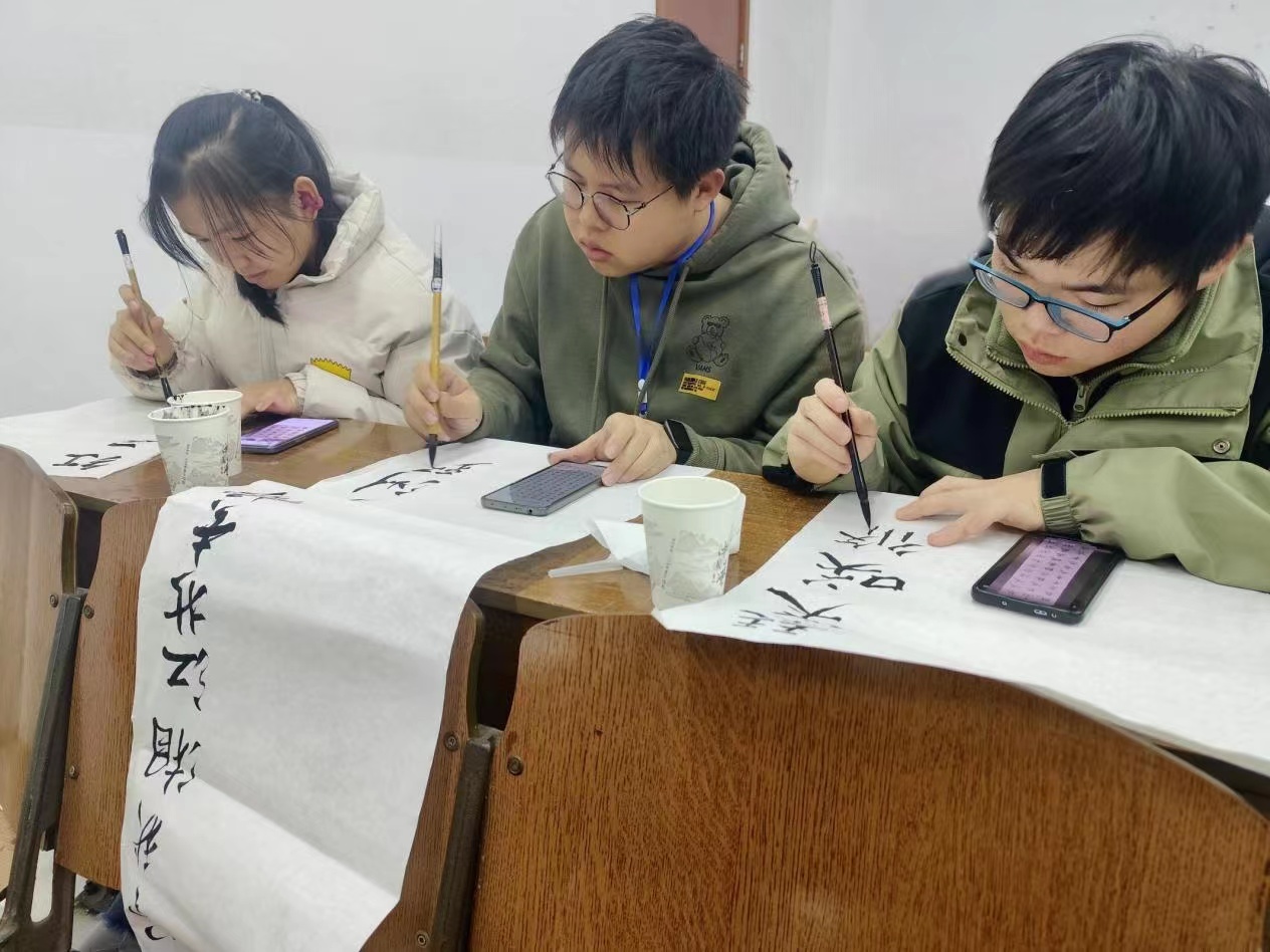 日韩精品亚洲电影天堂
