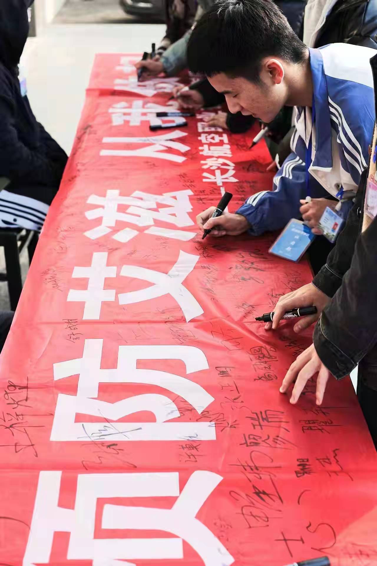 日韩精品亚洲电影天堂