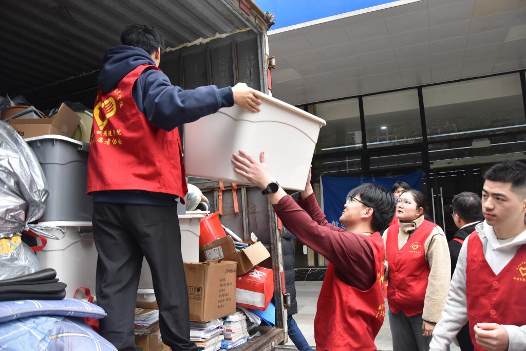 日韩精品亚洲电影天堂