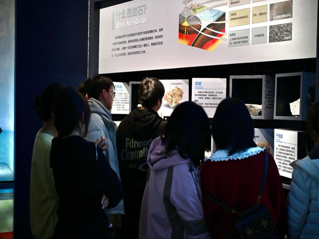 日韩精品亚洲电影天堂